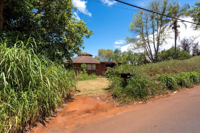 $2,200,000 | 1365 Piiholo Road, Makawao, HI 96768