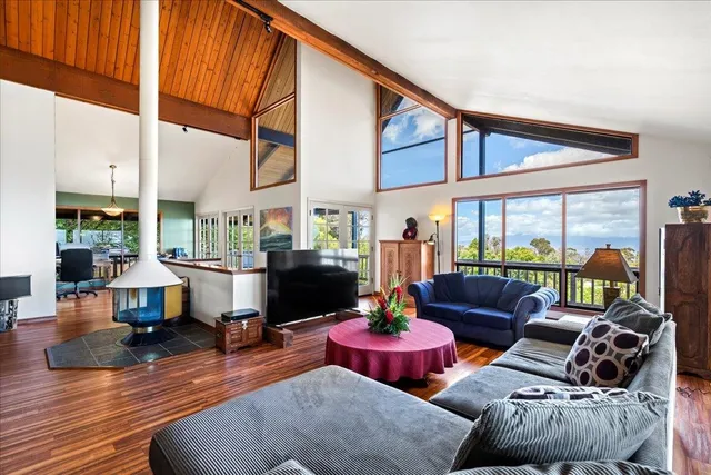 $2,200,000 | 1365 Piiholo Road, Makawao, HI 96768