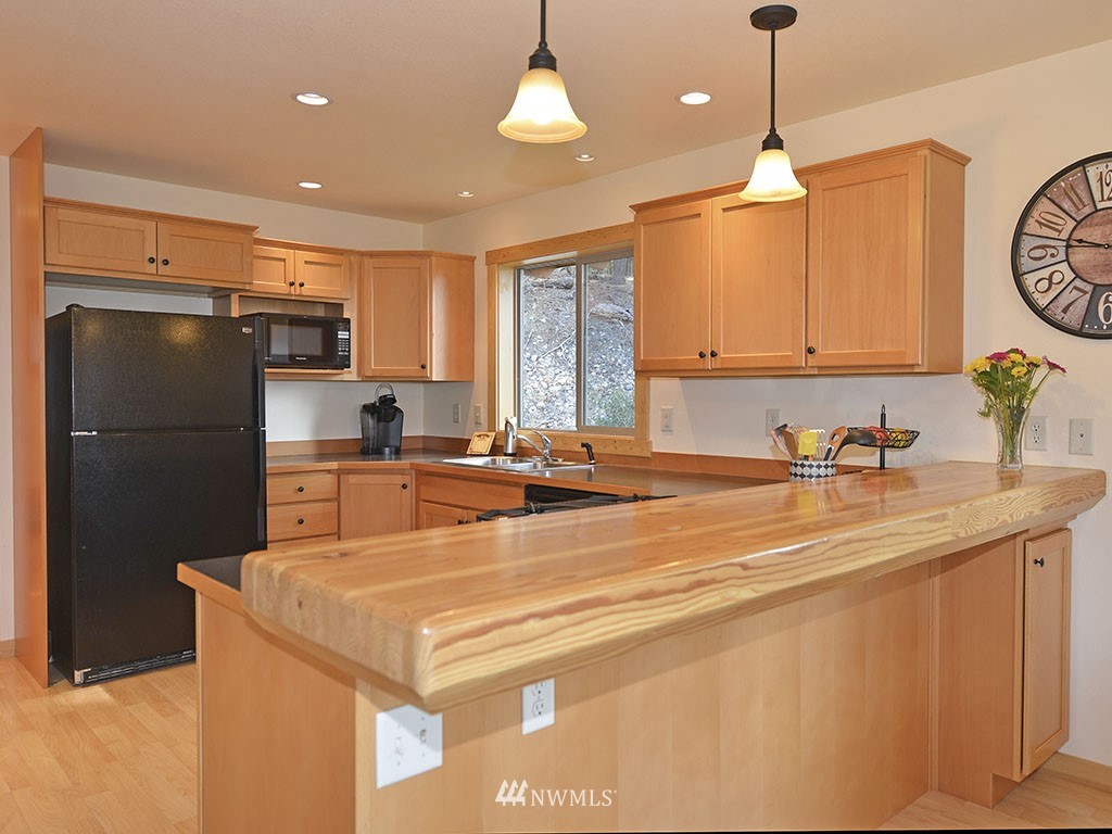 36 Homestead Road Winthrop, WA 98862 - Photo 14 of 25