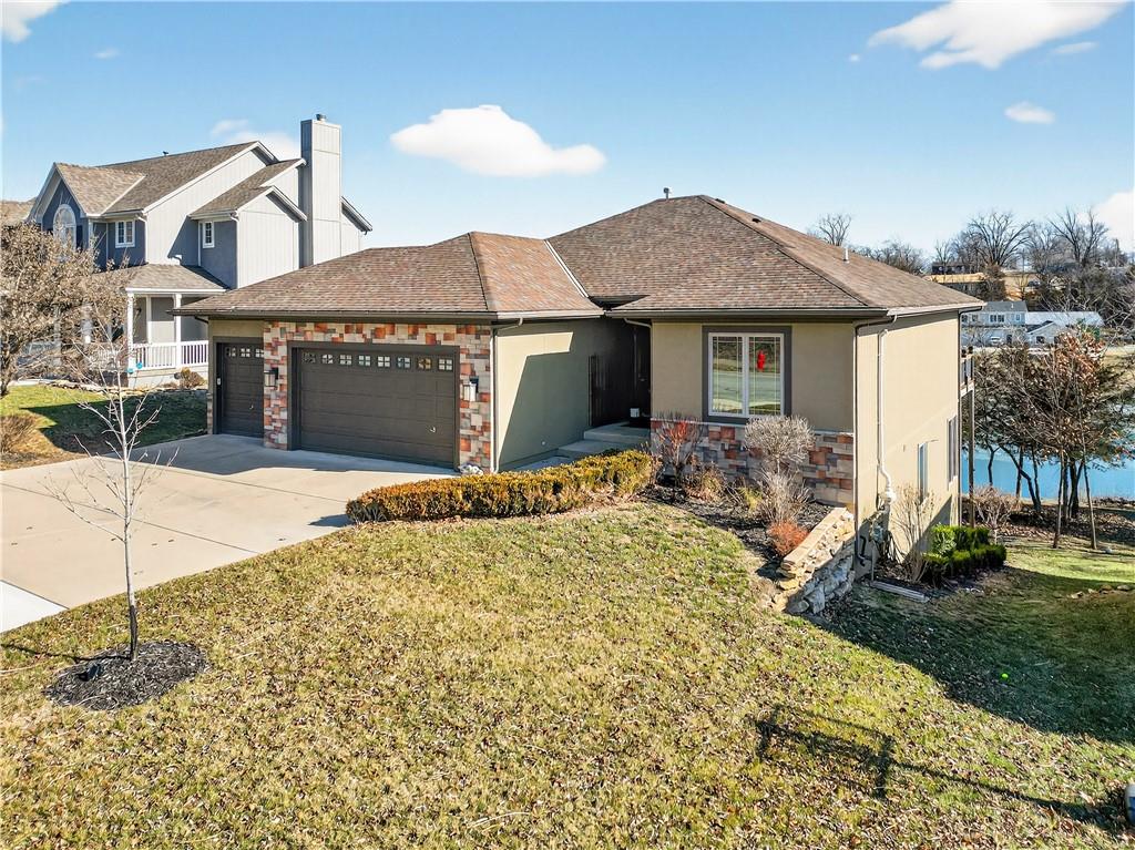 8315 Primrose Street De Soto, KS 66018 - Photo 2 of 64