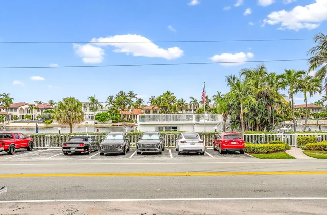 $275,000 | 1043 Hillsboro Mile, Unit 22C, Hillsboro Beach, FL 33062