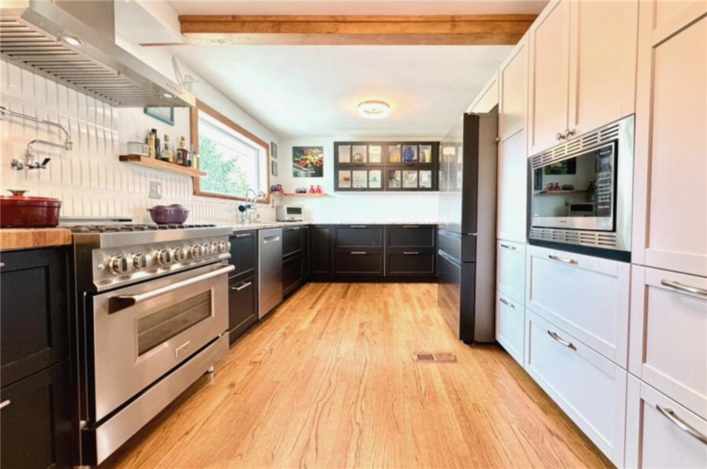 1050 Elicker Road Pittsburgh, PA 15239 - Photo 3 of 19 Gallery Image 3