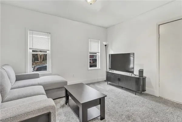 $775,000 | 256 High Street, Pawtucket, RI 02860