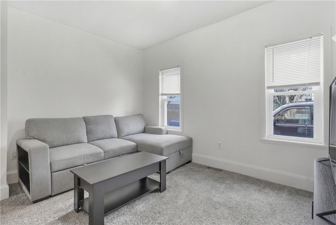 256 High Street Pawtucket, RI 02860 - Photo 5 of 40