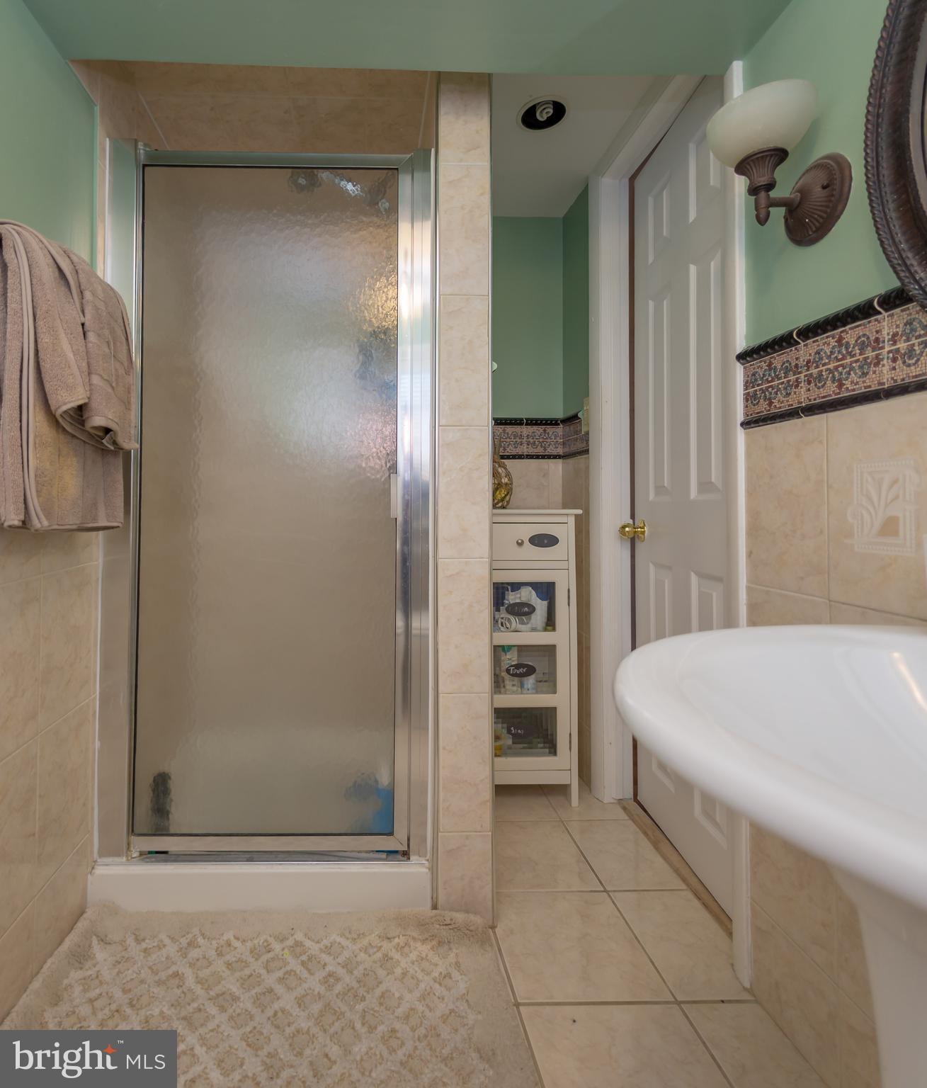 1514 Makefield Road Yardley, PA 19067 - Photo 14 of 45 Gallery Image 14