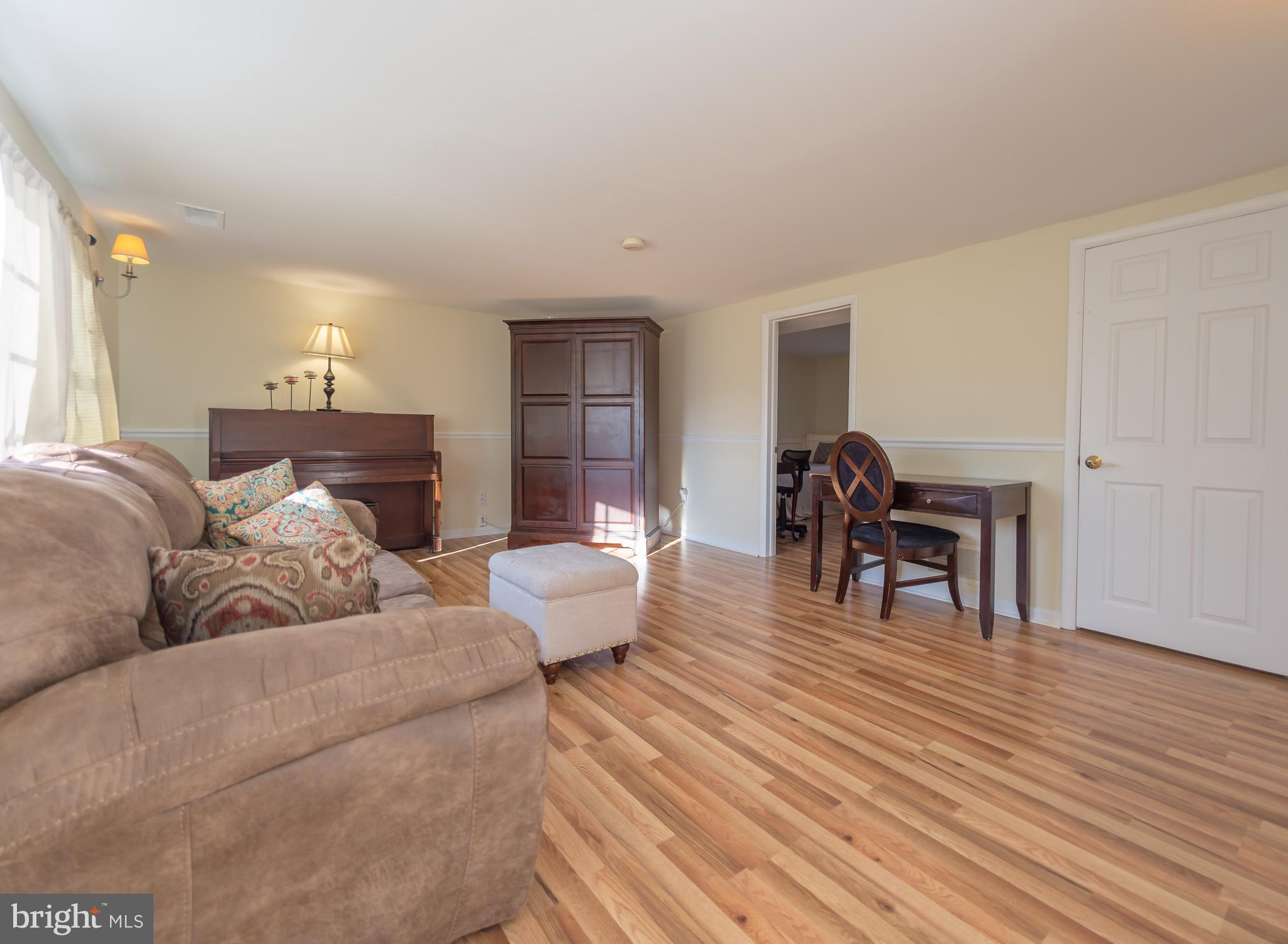1514 Makefield Road Yardley, PA 19067 - Photo 4 of 45 Gallery Image 4