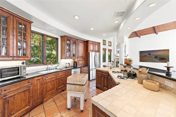 $13,250 | 1280 Morningside Drive, Laguna Beach, CA 92651