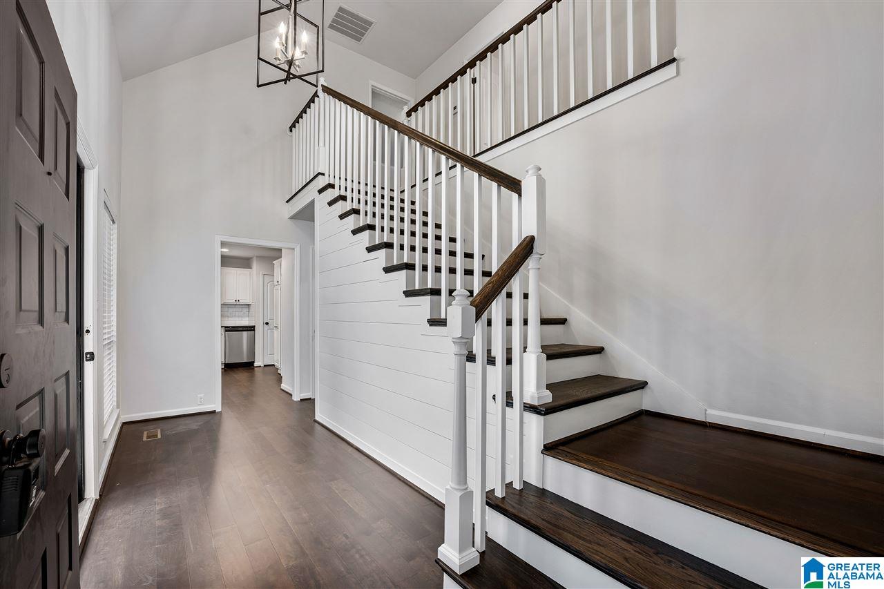 1009 Henry Drive Alabaster, AL 35007 - Photo 5 of 32