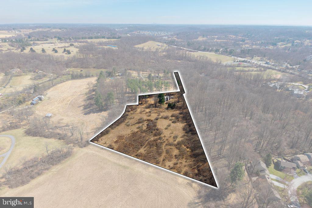 1004 Garrett Mill Road Newtown Square, PA 19073 - Photo 4 of 16 Expansive land with scenic views.