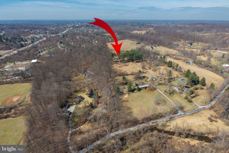 1004 Garrett Mill Road Newtown Square, PA 19073 - Photo 7 of 16 Expansive countryside retreat awaits!