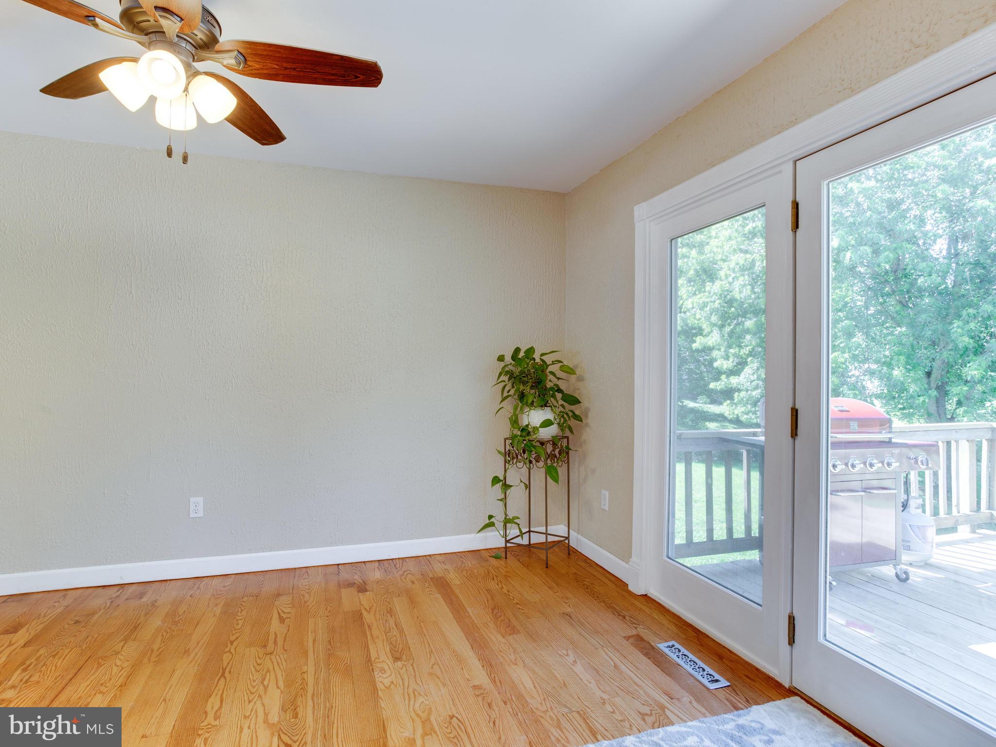 111 Claiborne Road Edgewater, MD 21037 - Photo 5 of 34 Gallery Image 5