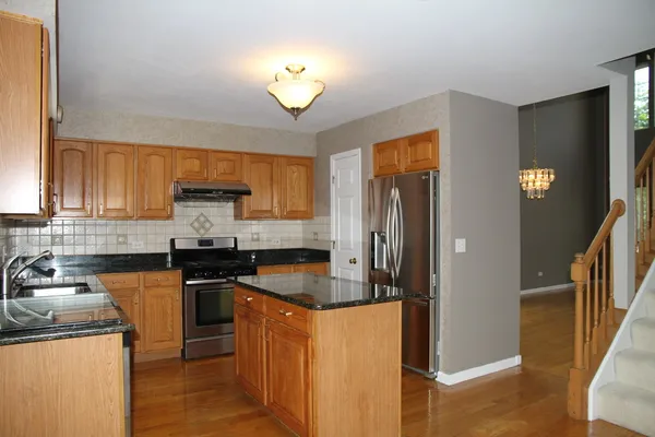 $3,700 | 2723 Whitehall Lane, Naperville, IL 60564