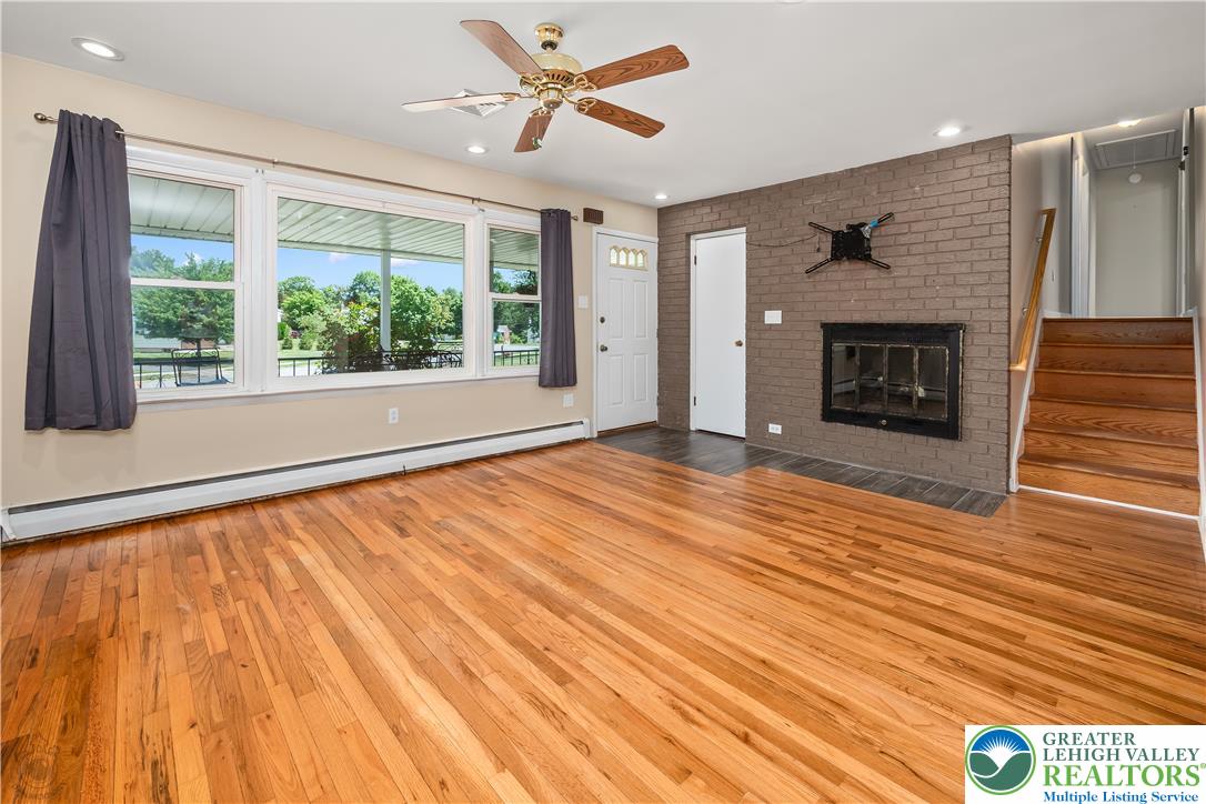 1835 Pinehurst Road Bethlehem, PA 18018 - Photo 5 of 30