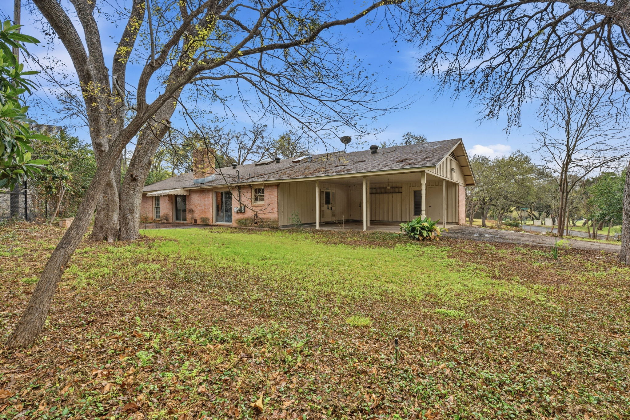 3400 Foothill Parkway Austin, TX 78731 - Photo 10 of 23 a view of a house with a yard