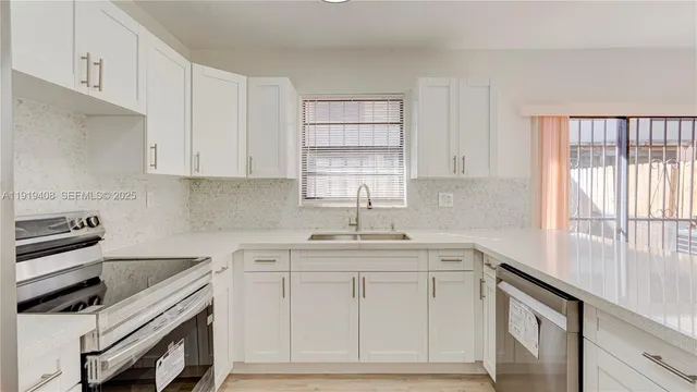 $449,000 | 710 Southwest 114th Avenue, Unit C3, Sweetwater, FL 33174