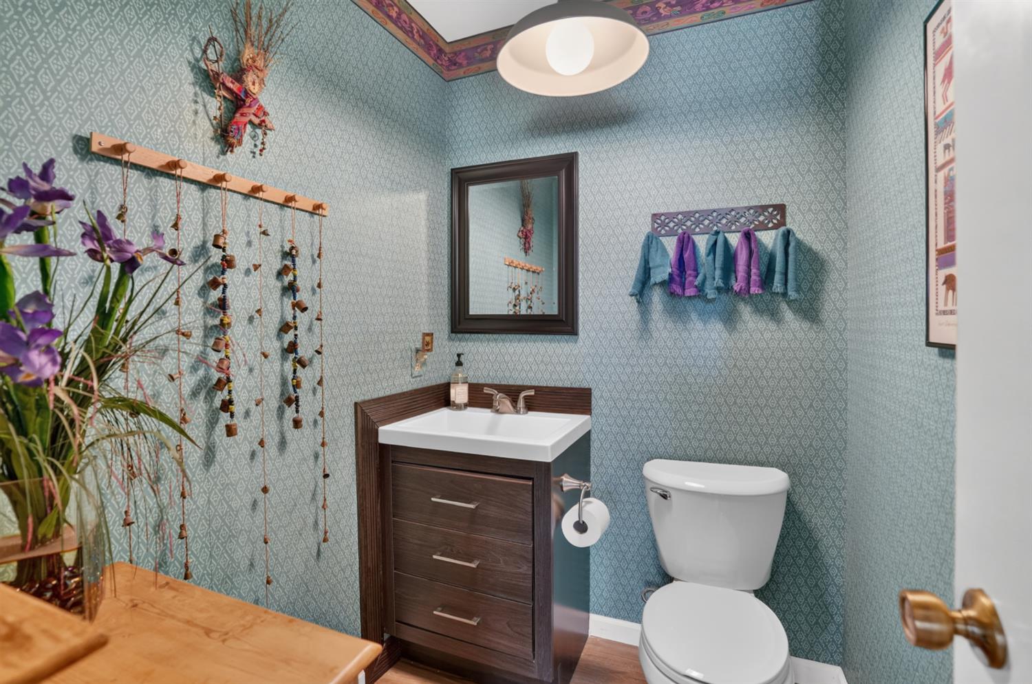13491 Borden Road Herald, CA 95638 - Photo 15 of 49 Guest bath off the Livingroom.