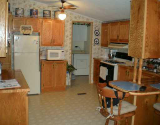 5624 Grubbs Road Gibsonia, PA 15044 - Photo 7 of 8 Kitchen.