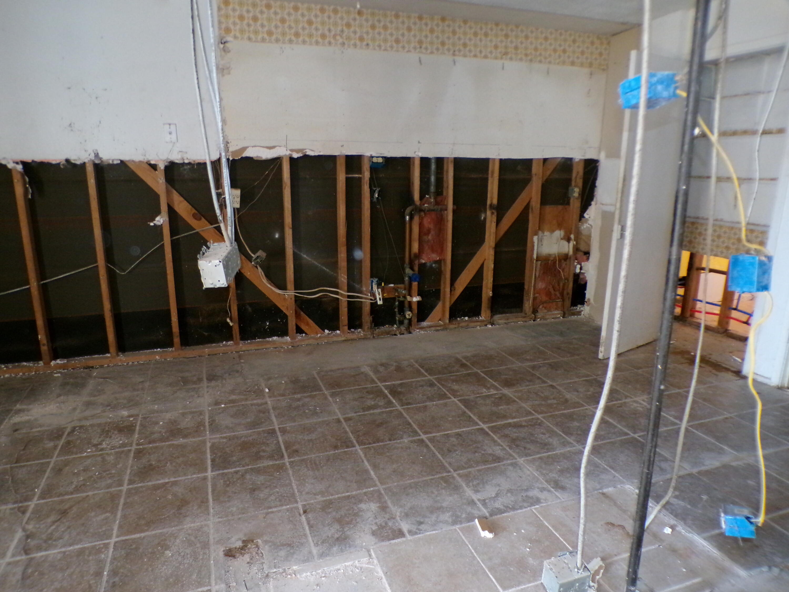 2829 66th Street Lubbock, TX 79413 - Photo 12 of 34 100_0177