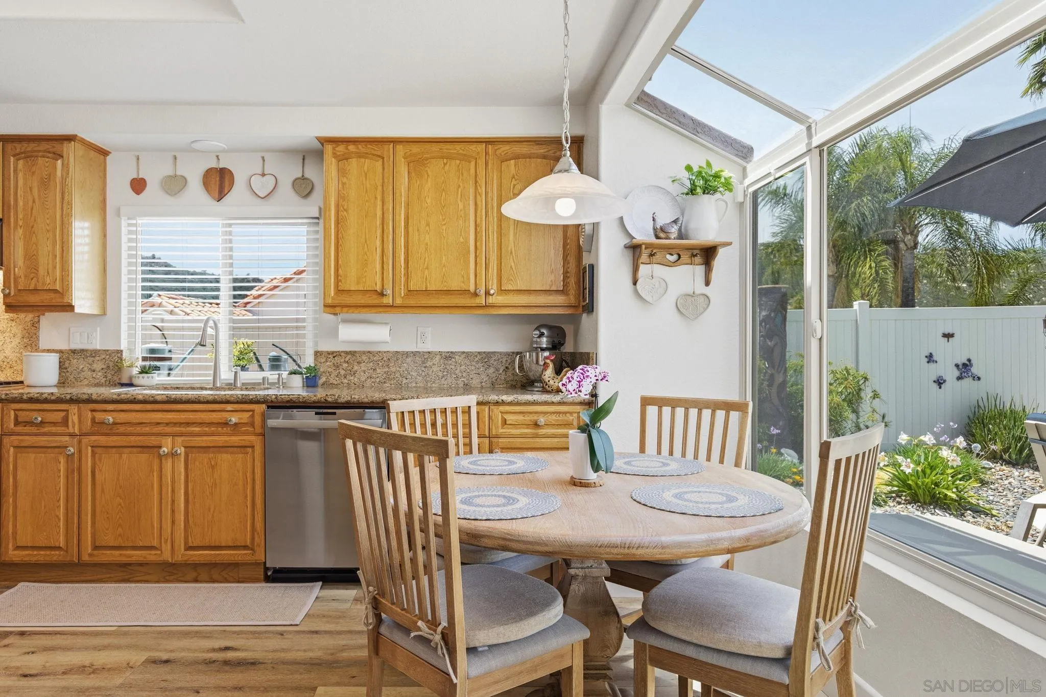 8850 Summerhill Point Alpine, CA 91901 - Photo 15 of 56