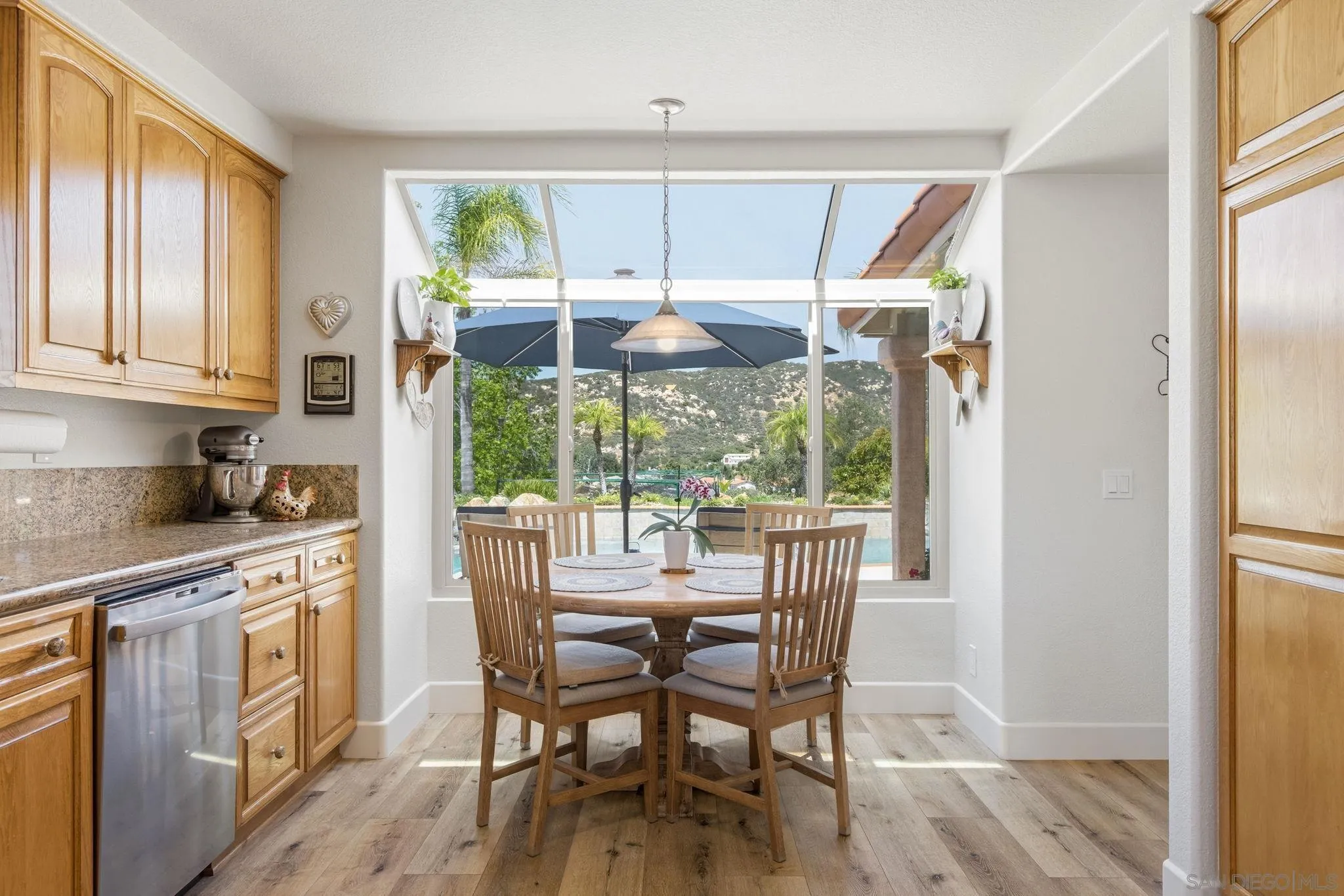 8850 Summerhill Point Alpine, CA 91901 - Photo 16 of 56