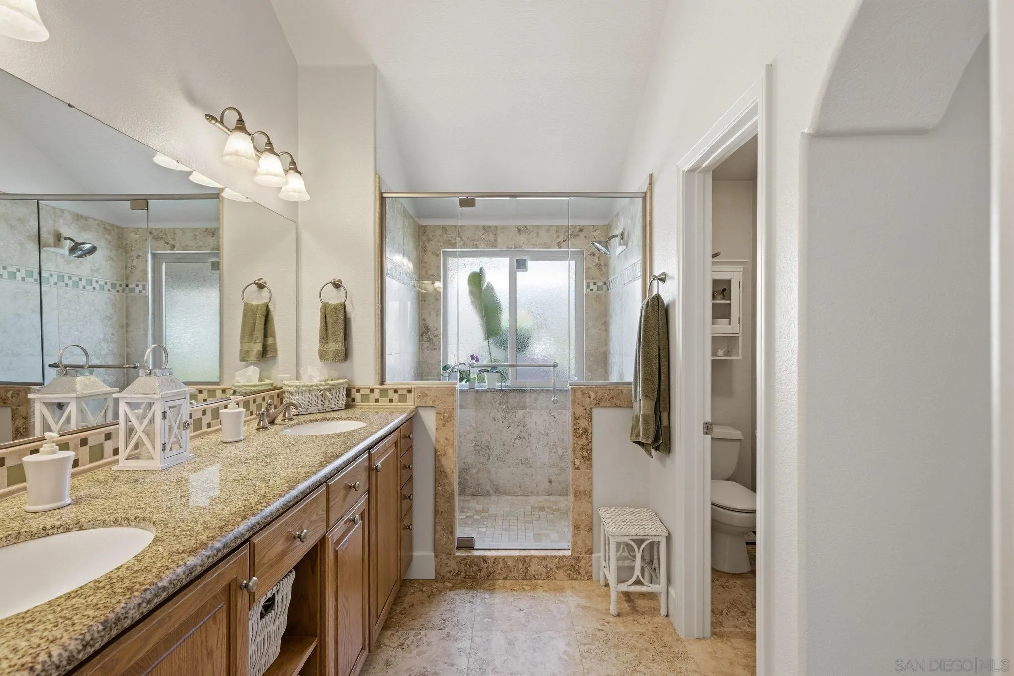 8850 Summerhill Point Alpine, CA 91901 - Photo 21 of 56