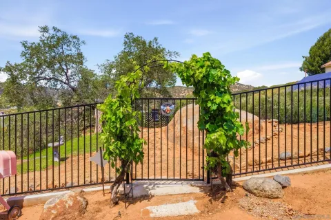 $999,000 | 8850 Summerhill Point, Alpine, CA 91901