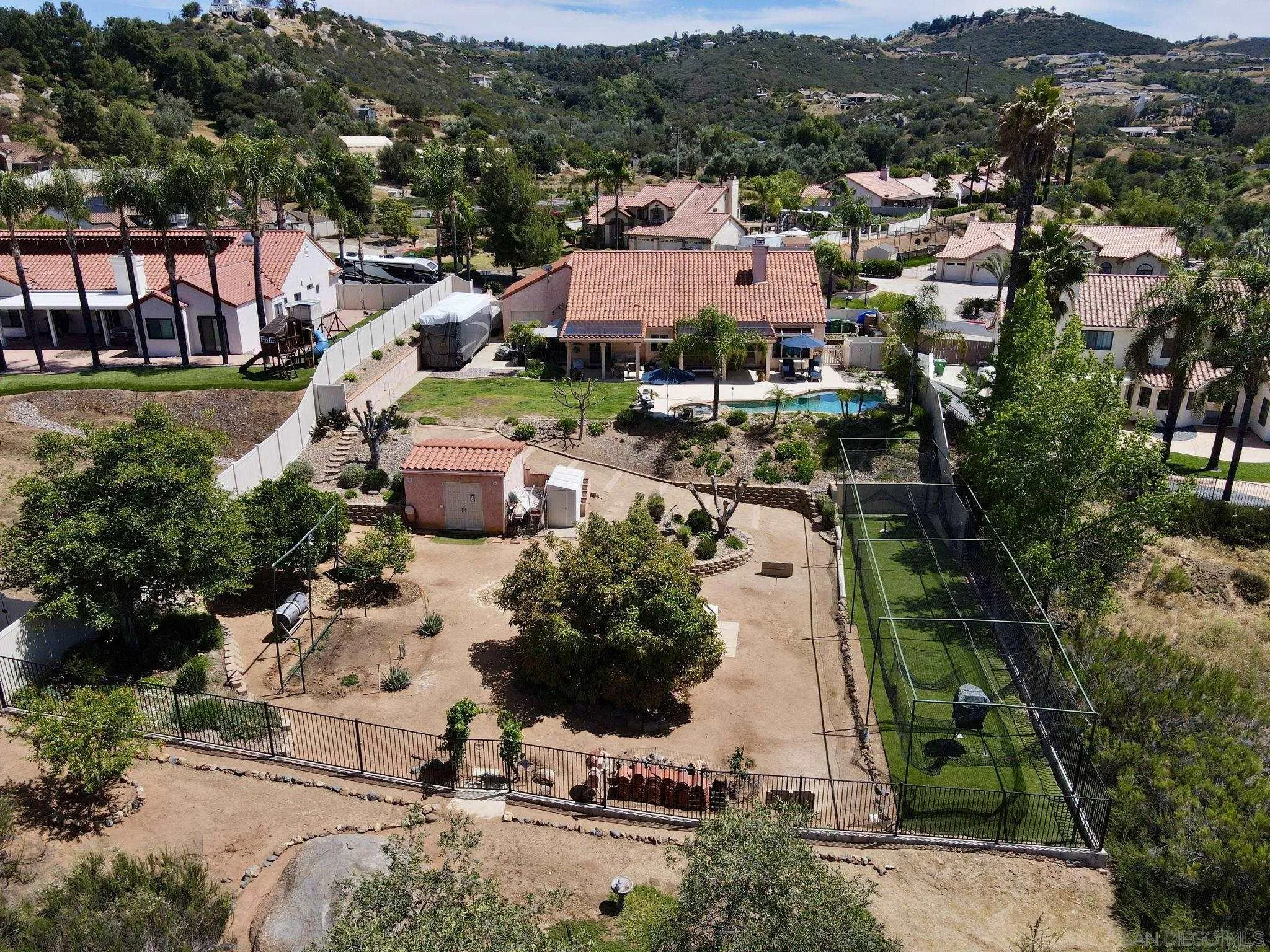 8850 Summerhill Point Alpine, CA 91901 - Photo 54 of 56