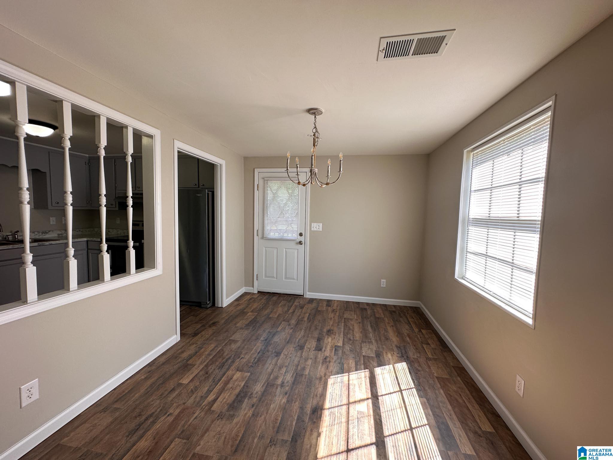 390 Robbins Street Sumiton, AL 35148 - Photo 10 of 25
