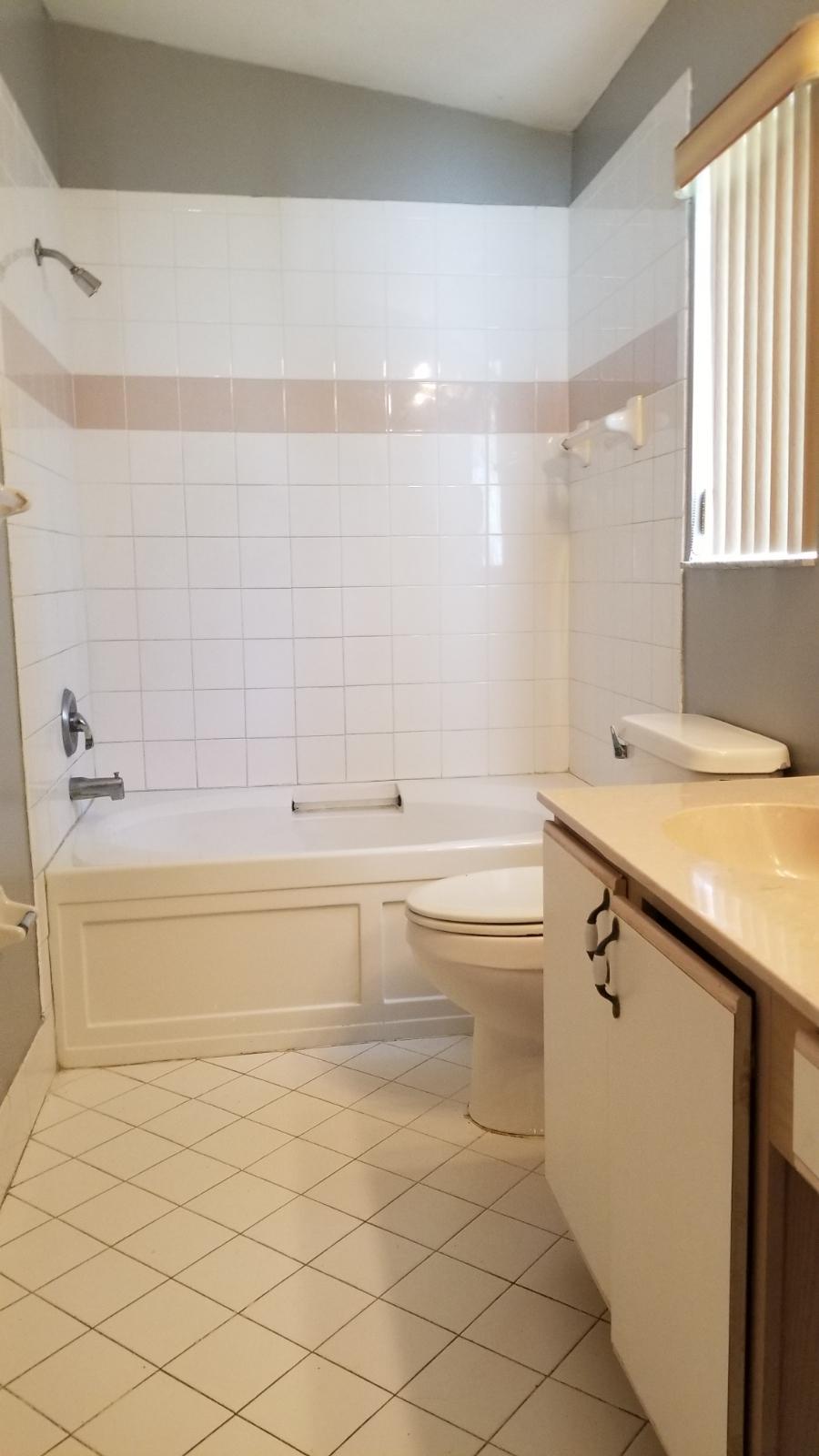 4629 Southwest 12th Street Deerfield Beach, FL 33442 - Photo 30 of 68 123_1004