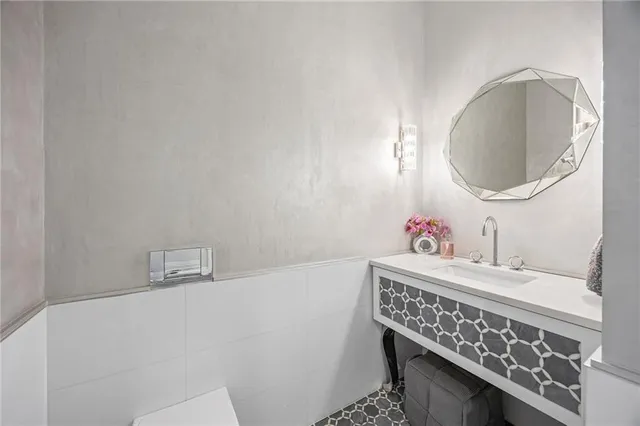 $3,999,999 | 1814 East 28th Street | Madison