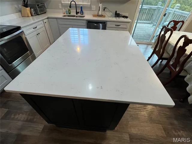 $349,000 | 232 Auburn Ridge Dr. Drive, Troy, MO 63379