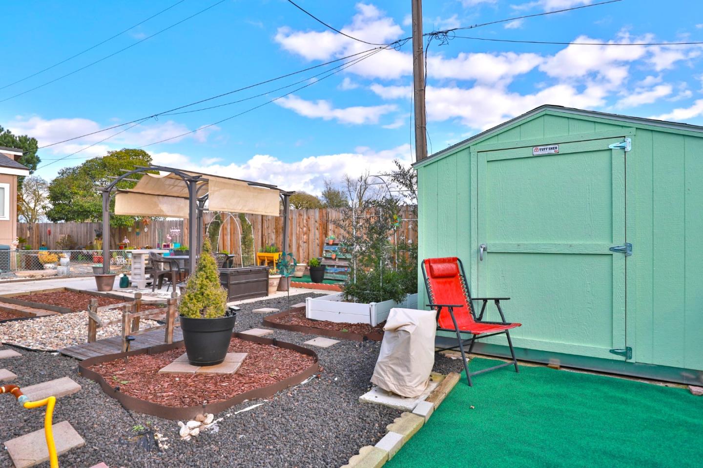 11662 North Ham Lane, Unit 62 Lodi, CA 95242 - Photo 25 of 25 a backyard of a house with seating space