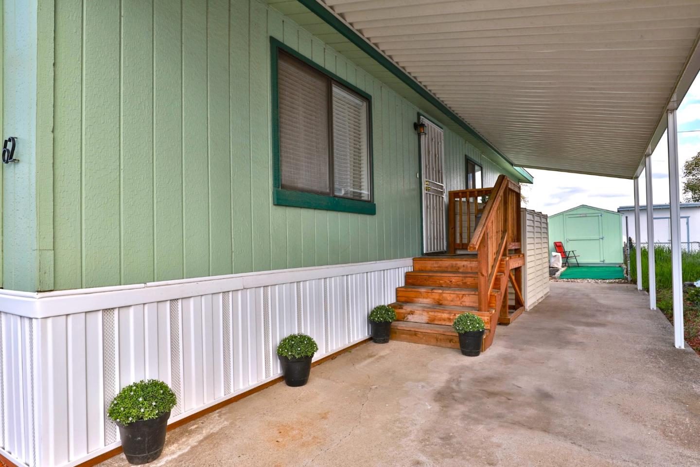 11662 North Ham Lane, Unit 62 Lodi, CA 95242 - Photo 3 of 25 a backyard of a house