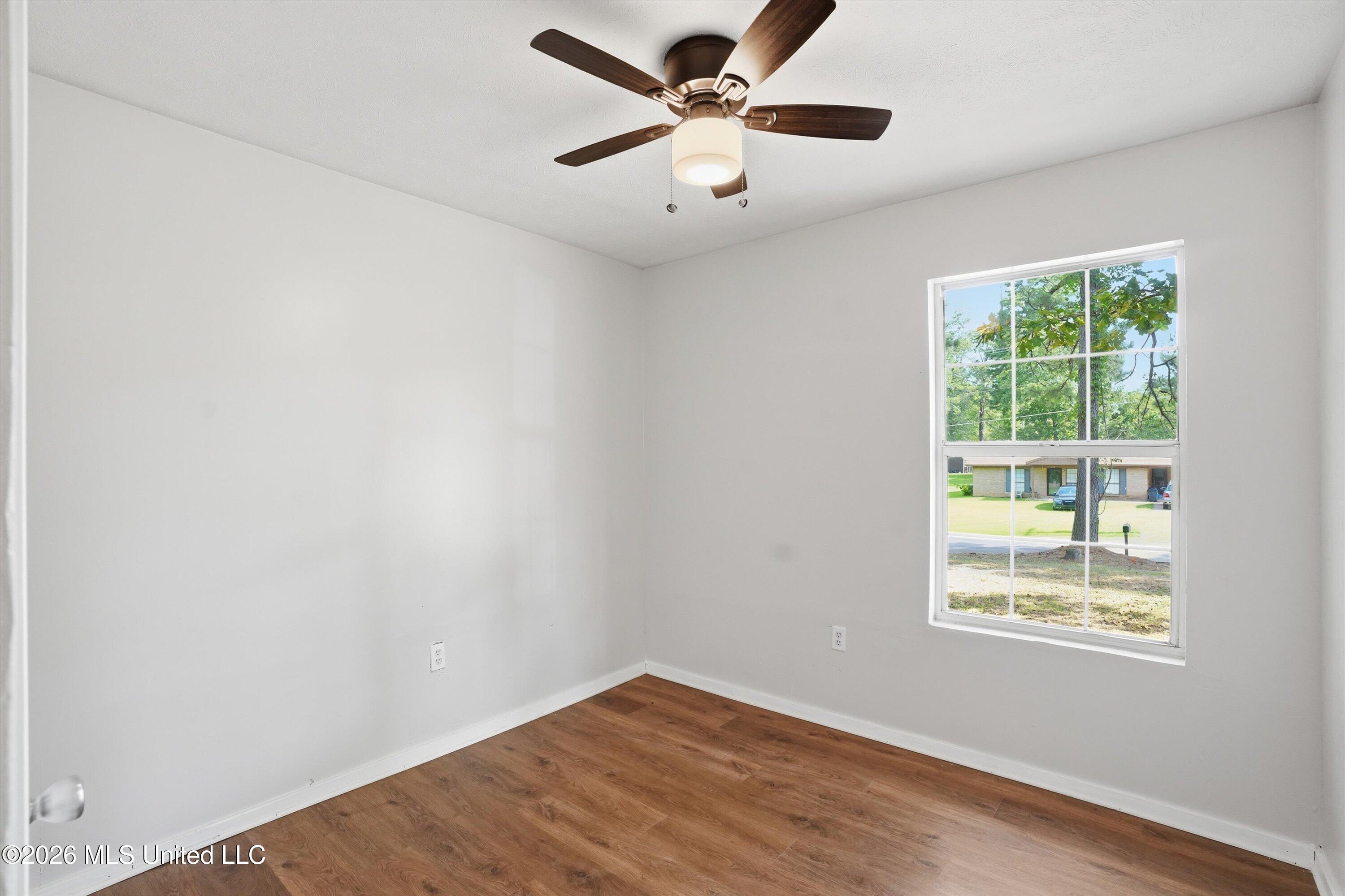 619 West Sunset Drive Brandon, MS 39042 - Photo 15 of 25 15-619_W_Sunset_Dr_015