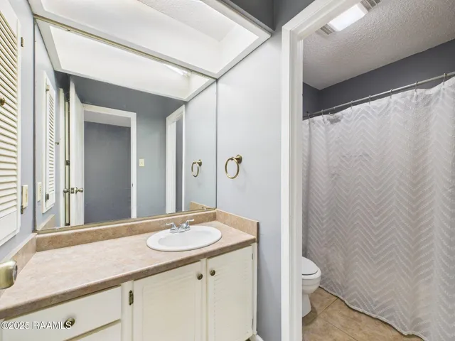 $115,000 | 200 Lodge Drive, Unit 1202, Lafayette, LA 70506