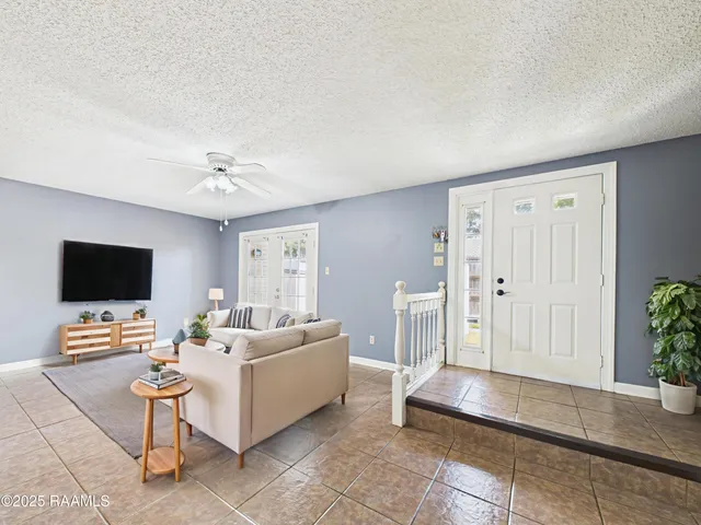 $115,000 | 200 Lodge Drive, Unit 1202, Lafayette, LA 70506