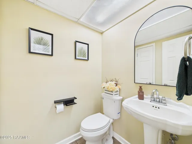 $115,000 | 200 Lodge Drive, Unit 1202, Lafayette, LA 70506