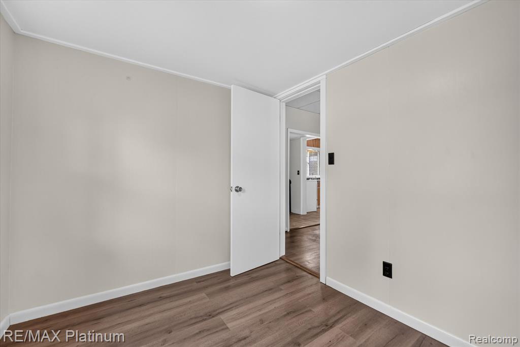 501 Kaiser Road Gregory, MI 48137 - Photo 9 of 27