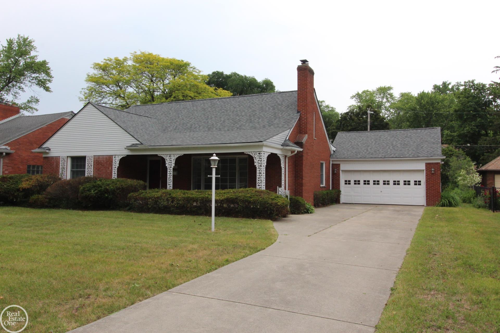 1320 Devonshire Road Grosse Pointe, MI 48230 - Photo 1 of 57 50112447.JPG