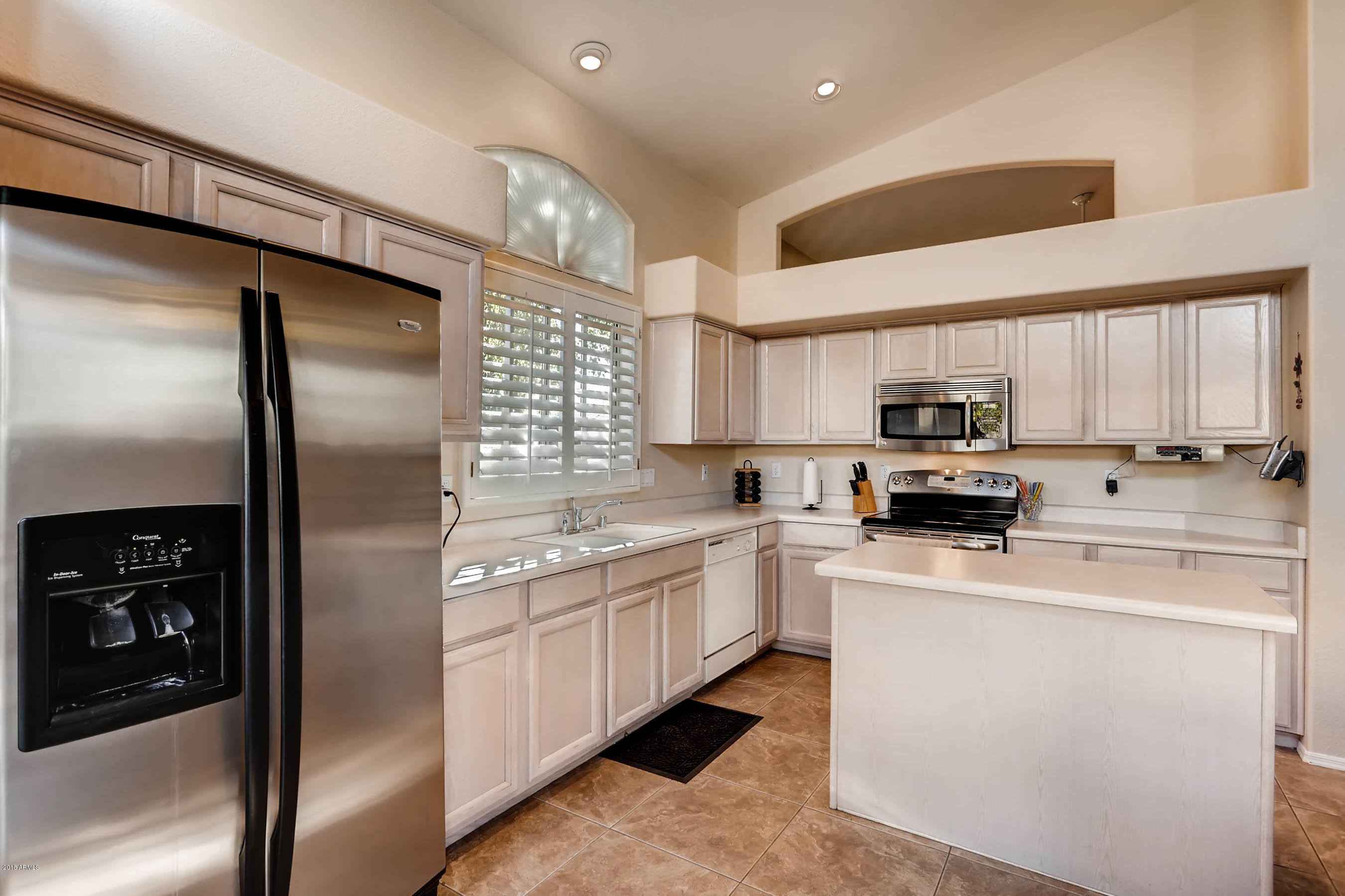 1322 West Escuda Road Phoenix, AZ 85027 - Photo 11 of 28 1322 W Escuda Rd Phoenix AZ-Kitchen 4