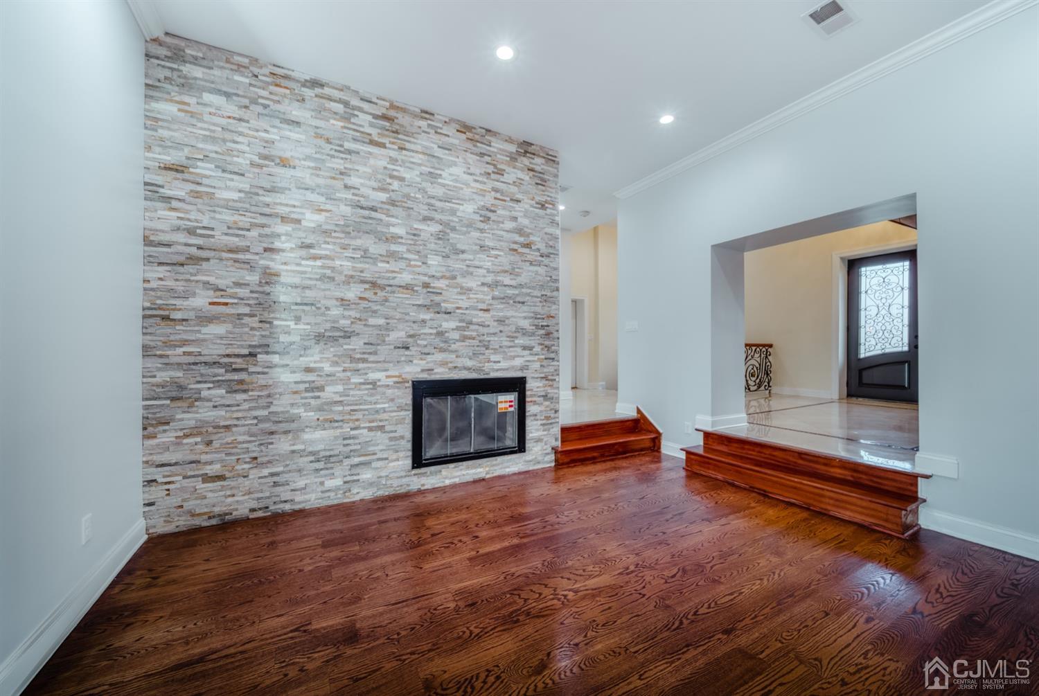 93 Meredith Road Colonia, NJ 07067 - Photo 15 of 46 Gallery Image 15