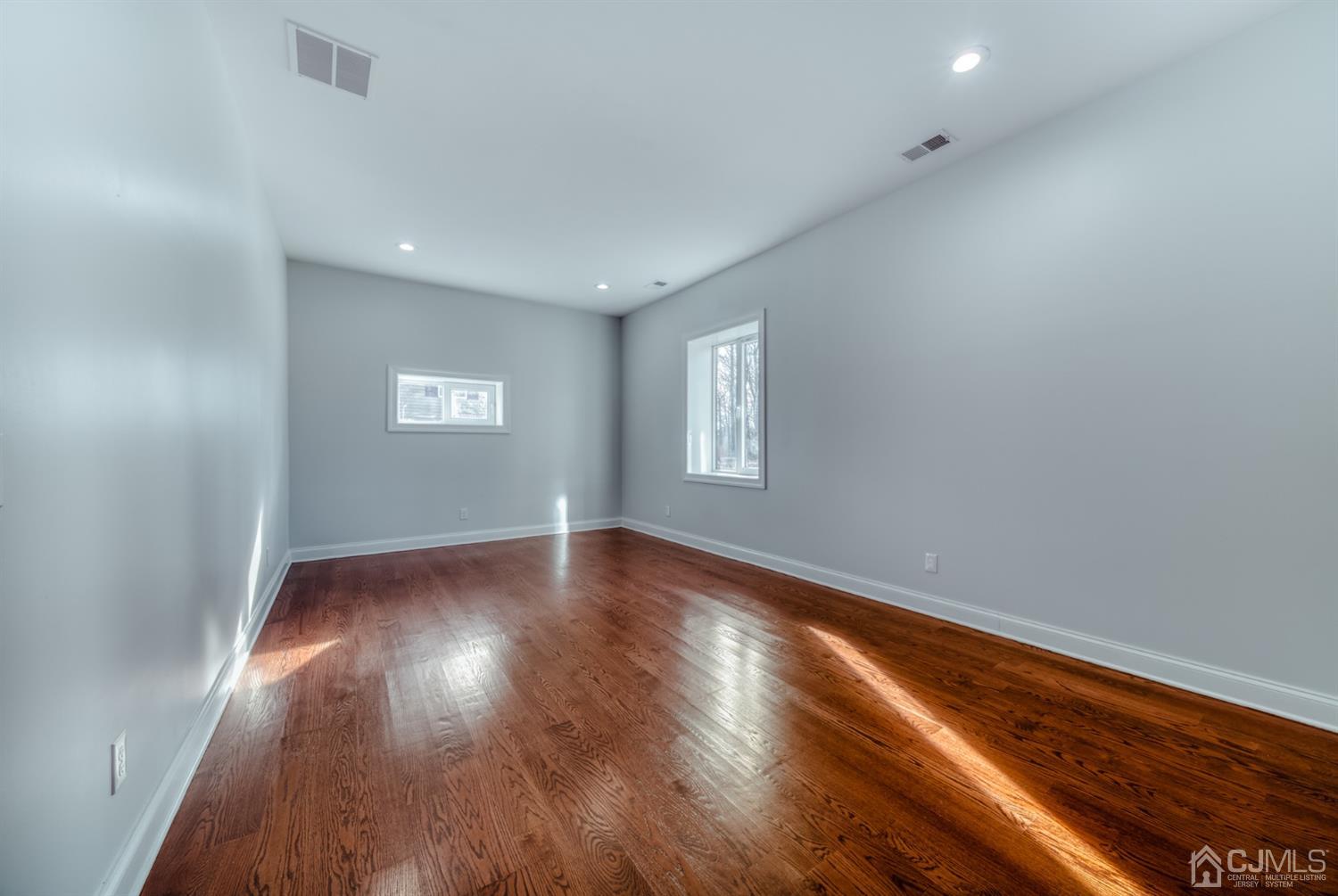 93 Meredith Road Colonia, NJ 07067 - Photo 19 of 46 Gallery Image 19