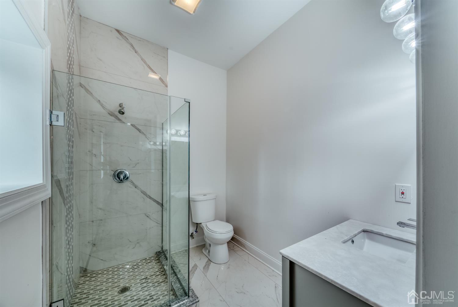 93 Meredith Road Colonia, NJ 07067 - Photo 20 of 46 Gallery Image 20