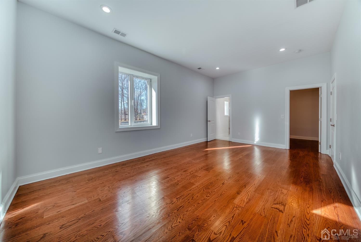 93 Meredith Road Colonia, NJ 07067 - Photo 25 of 46 Gallery Image 25