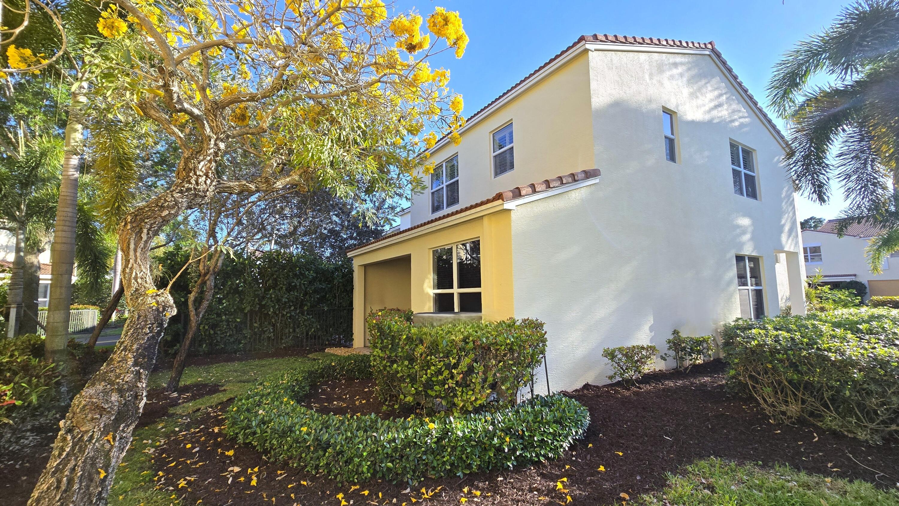 4820 Northwest 16th Terrace Boca Raton, FL 33431 - Photo 27 of 39 88 3 4820 side yard toward patio2 darker