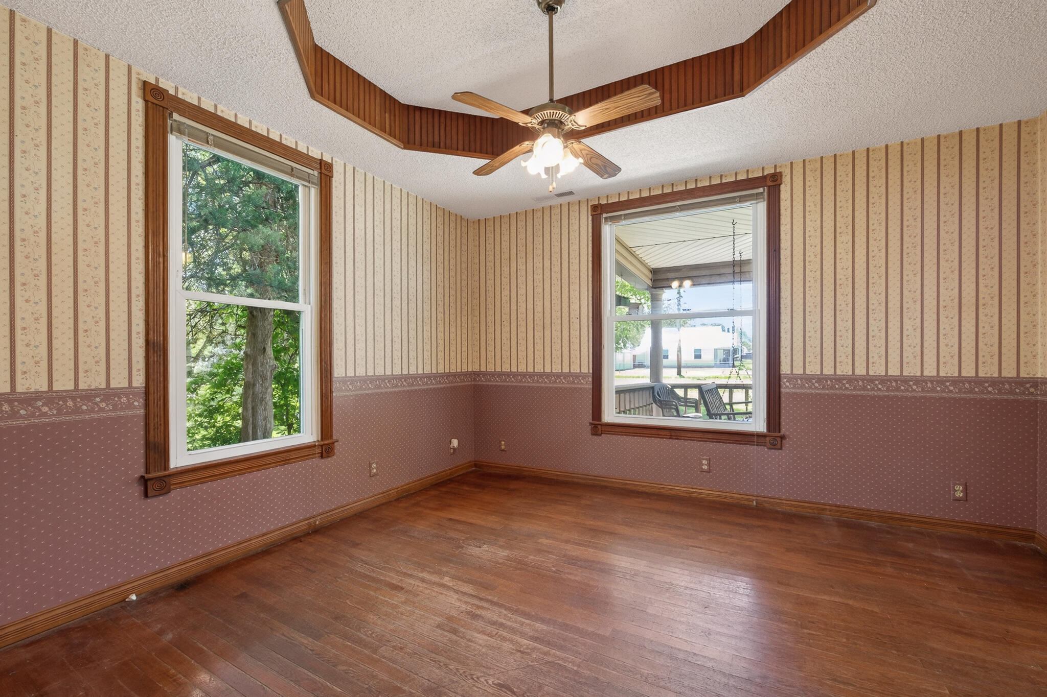 537 West Talmage Street Springfield, MO 65803 - Photo 19 of 72 Dining Room