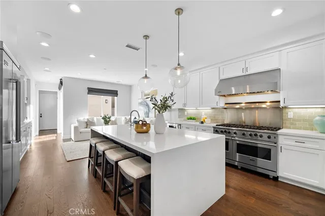 $2,800,000 | 520 13th Street, Huntington Beach, CA 92648