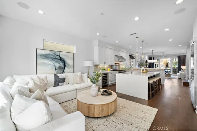 $2,800,000 | 520 13th Street, Huntington Beach, CA 92648