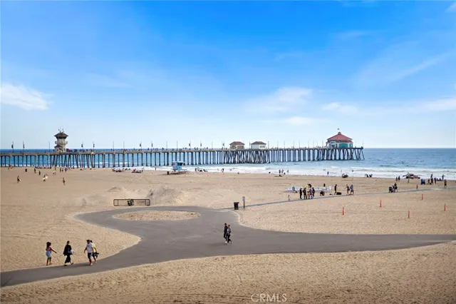 $2,800,000 | 520 13th Street, Huntington Beach, CA 92648