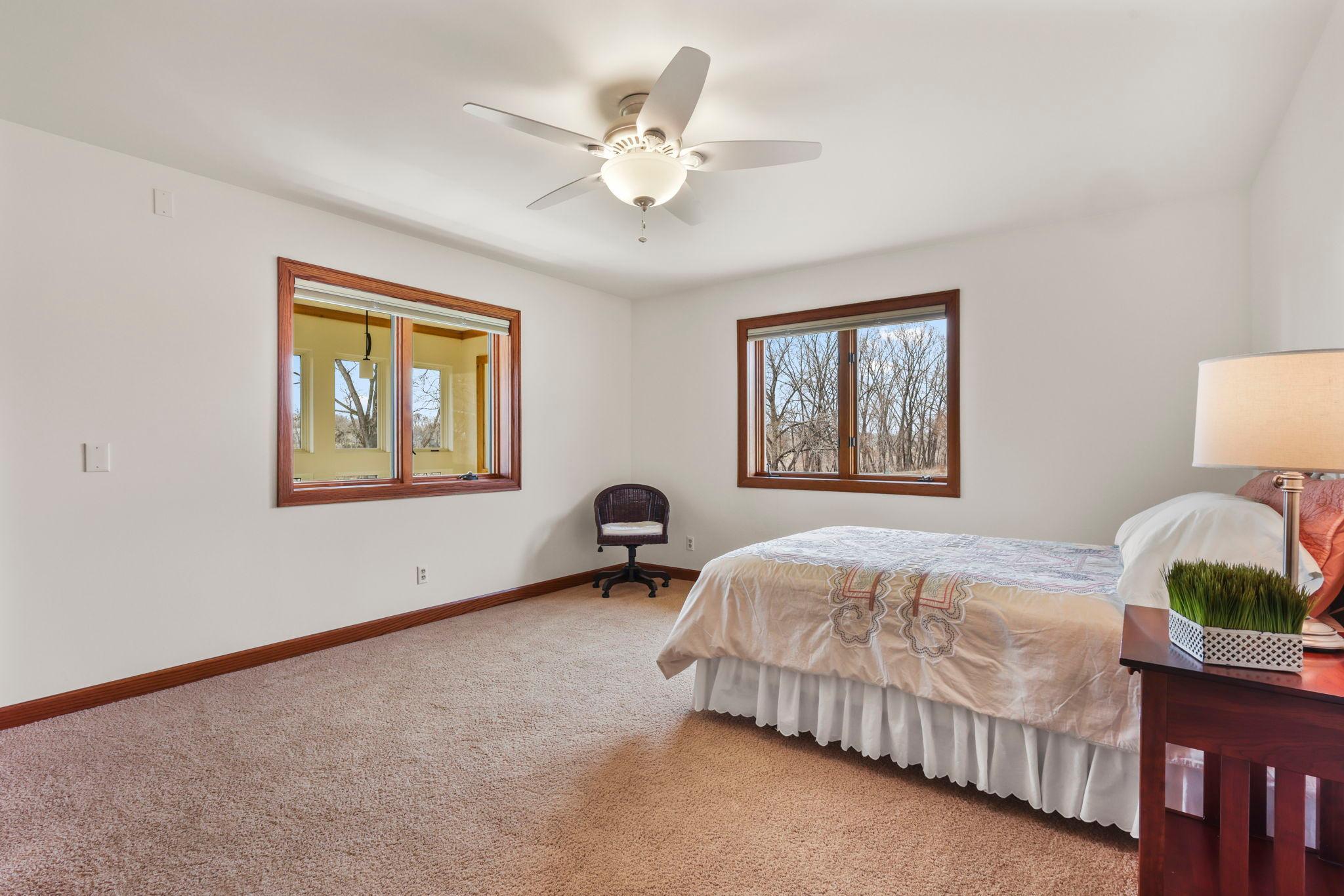 9134 Foxrun Circle Eden Prairie, MN 55347 - Photo 16 of 54